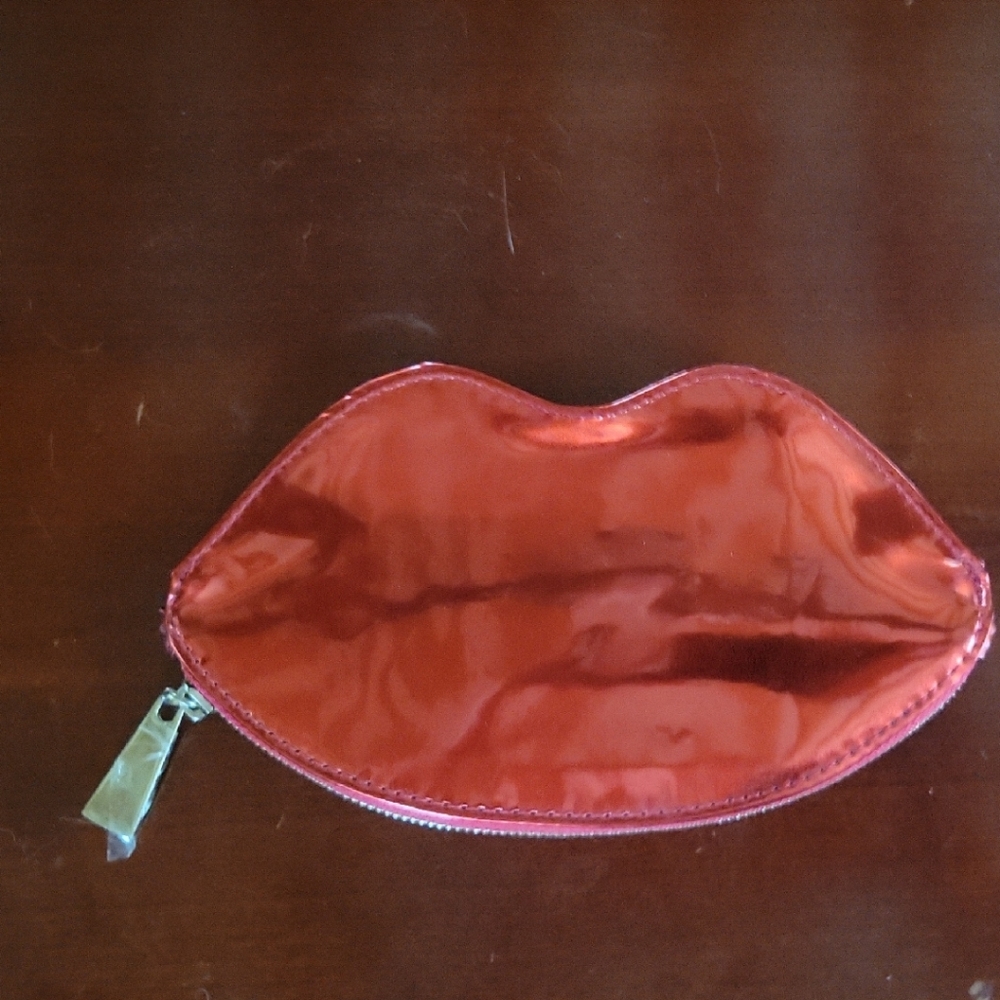 Red Lip-Shaped Clutch